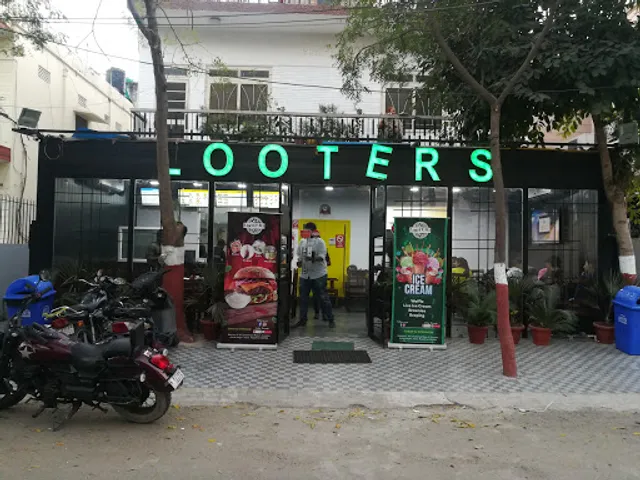 Looters restaurant, c scheme,