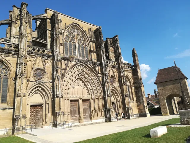 Église Abbatiale de Saint-Antoine