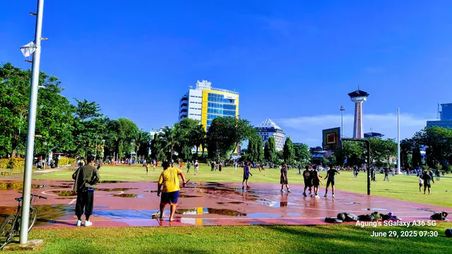 Lapangan Pancasila Simpang Lima Semarang