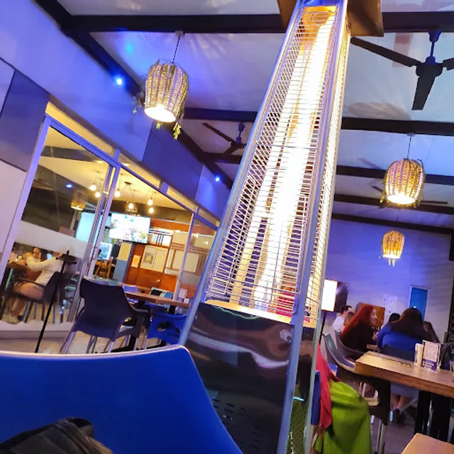 Cavas CaféBar & Kids