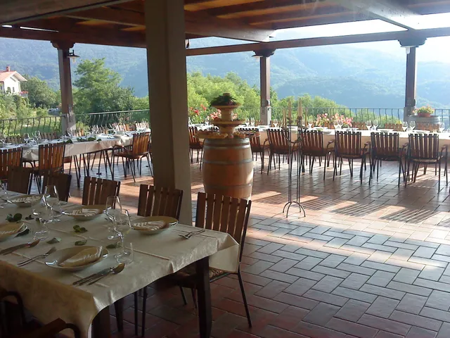 ČEBRON FAMILY ESTATE - Gostilna Rahela RESERVATIONS ONLY