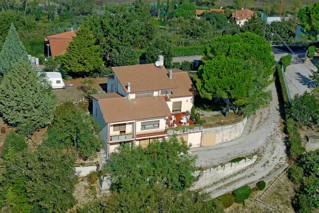 Vestricciano Villa Bed & Breakfast
