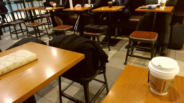 Starbucks Coffee - Shin-Marunouchi Building