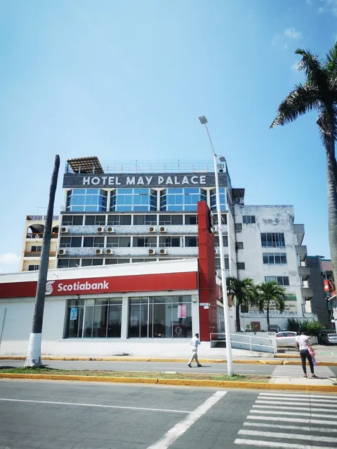 Hotel May Palace