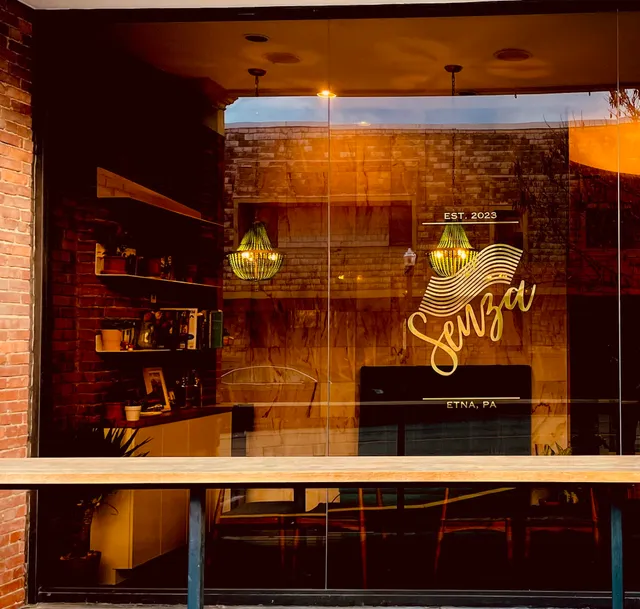 senza is not a restaurant.