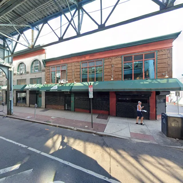 Slugga's Seafood and Charcoal Bbq