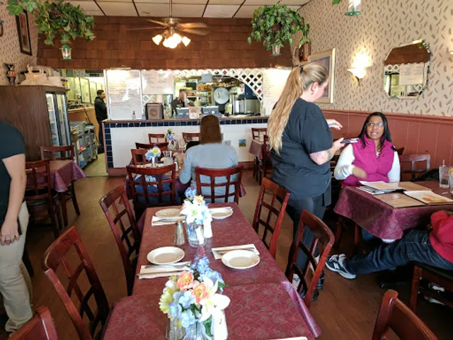 Charlie's Family Restaurant