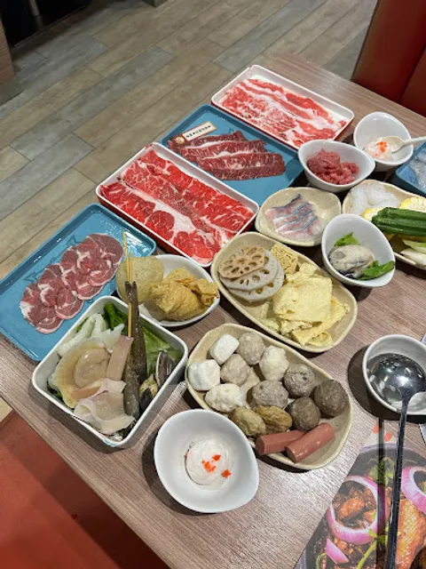 18th Floor, chicken pot hot pot shop