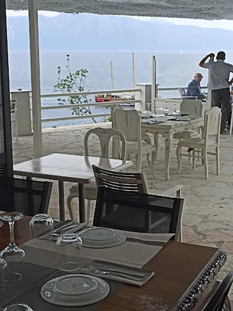 Εστιατόριο Κεραμιδάκι