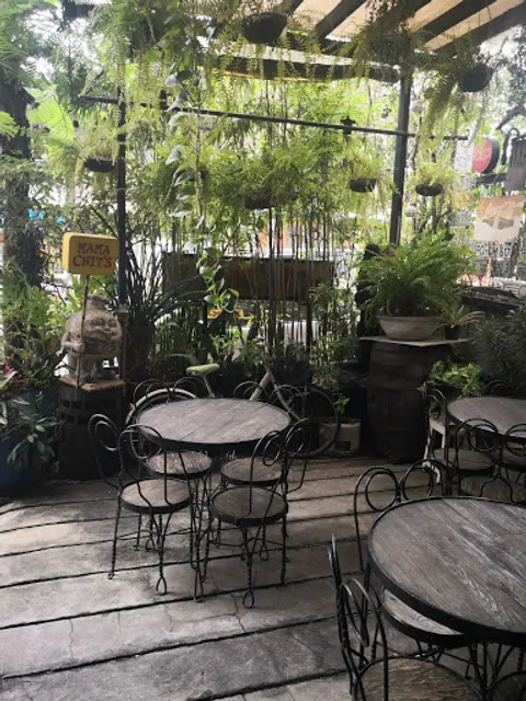 Mama Chits Coffee House