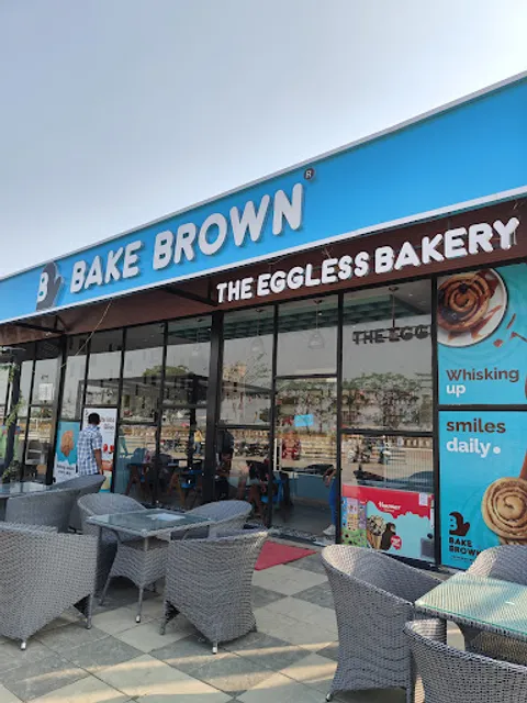 Bake Brown Bakery & Cafe (Nauka Vihar)