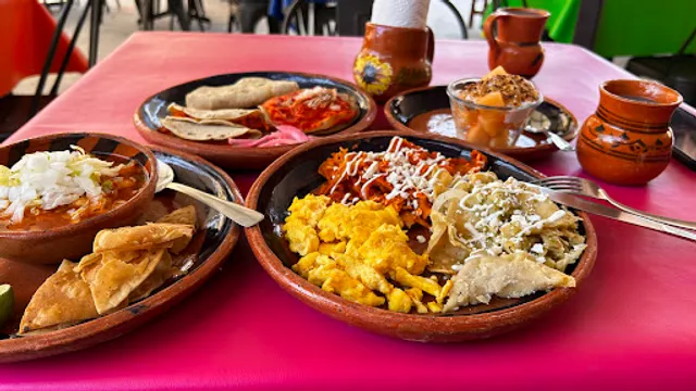 Buffet :: Olla de Barro