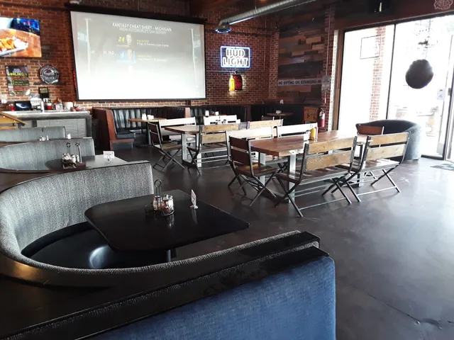 HANGAR 101 Billiards Bowling Bar & Grill