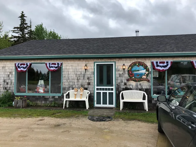 Sleigh Bell Shoppe and Lobster Crate