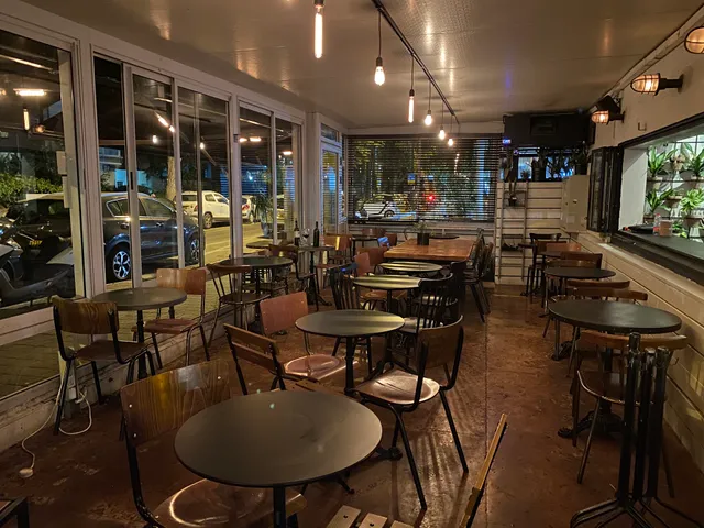 איזי קפה ארלוזורוב