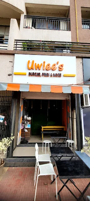 Uwiee's Burger, Fries & More