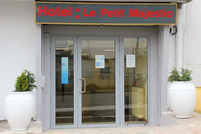 Hotel Le Petit Majestic