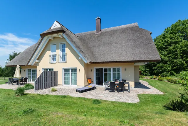 Strandvilla Babette, Lobbe