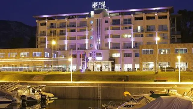 Logis Hôtel Adelphia