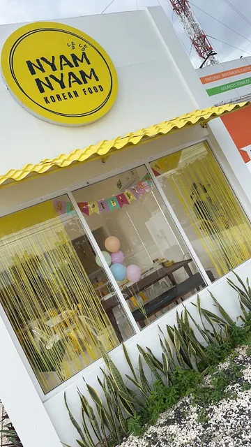NyamNyam Comida Coreana y Tienda