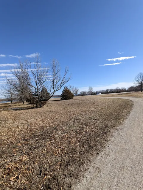Longview Lake Main Trail Head