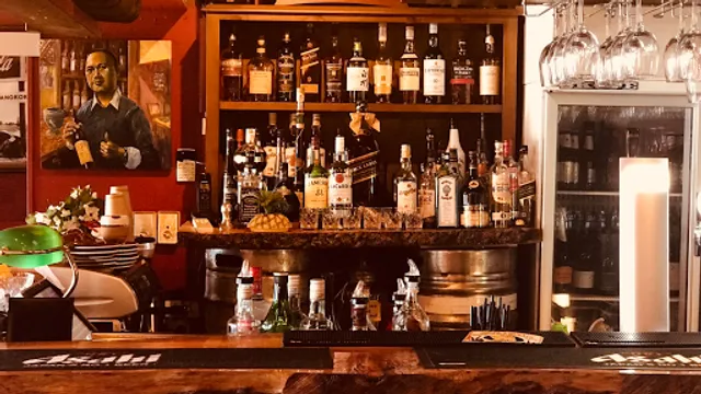 Thai Hutt Restaurant