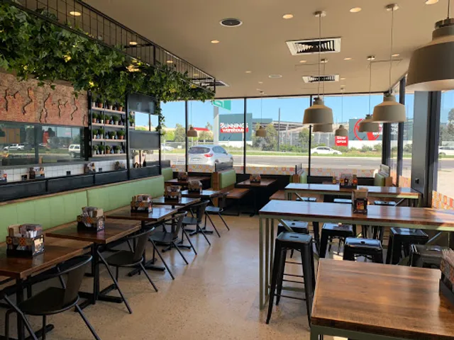 Oporto Hoxton Park Drive Thru