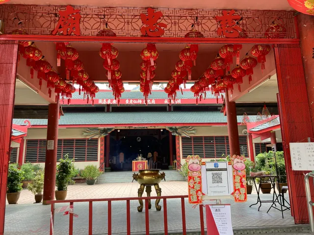 Wong Loo Sen See Chee Choong Temple, K. L.