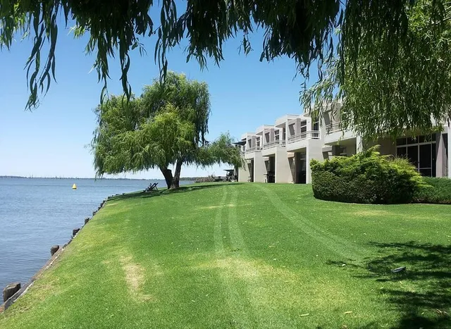 Yarrawonga Lakeside Apartments