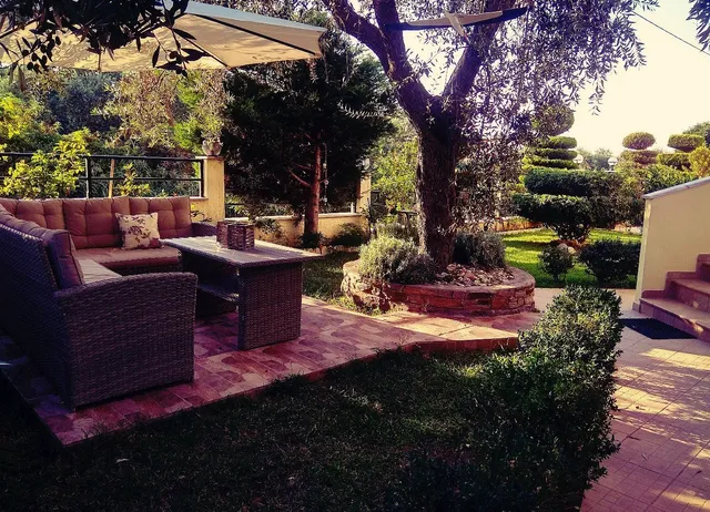 VILLA MANDANI, ΚΑΤΣΑΡΑΠΙΝΗ ΠΑΡΑΣΚΕΥΗ