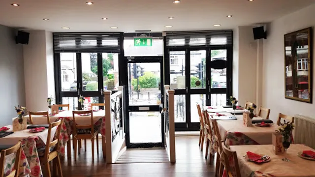 Thai Traveller (Thai Cafe Bistro)