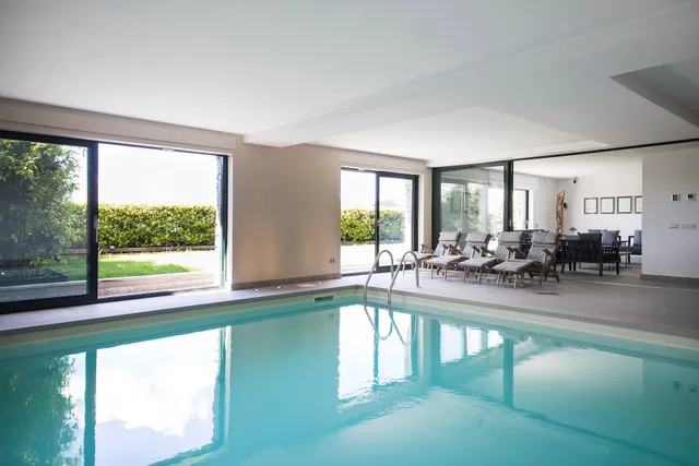 Suite & Pool