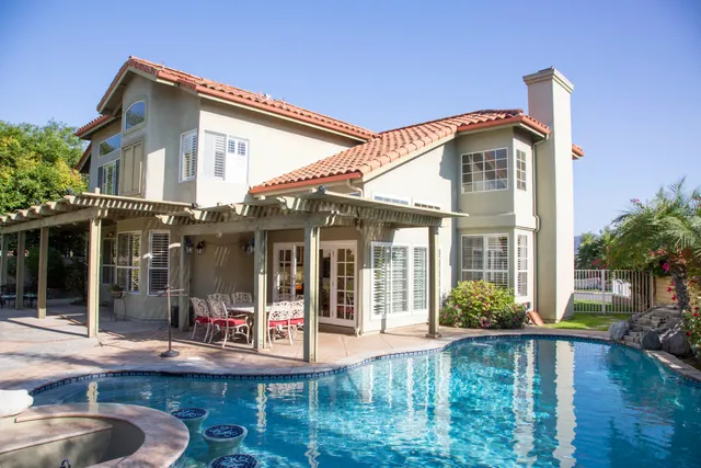 Rosanne Nitti Realtor @ The Nitti Group Real Estate