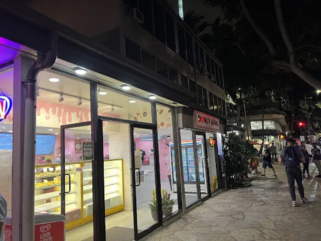 Donut king Waikiki