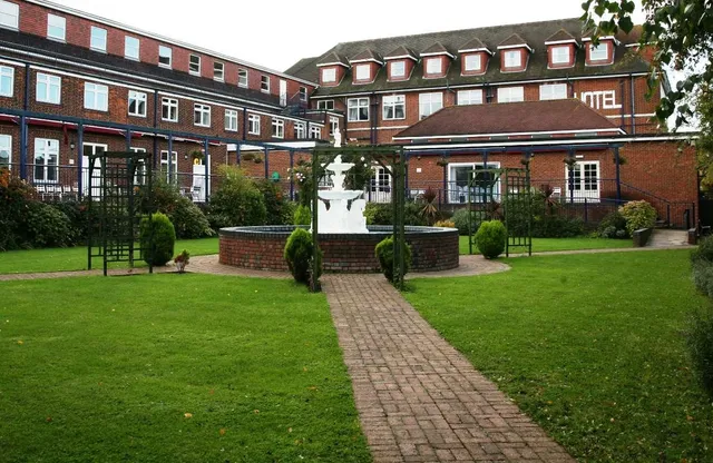 Best Western The Thurrock Hotel