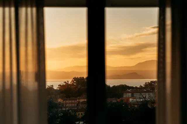 Monsurei Apartments, lake view