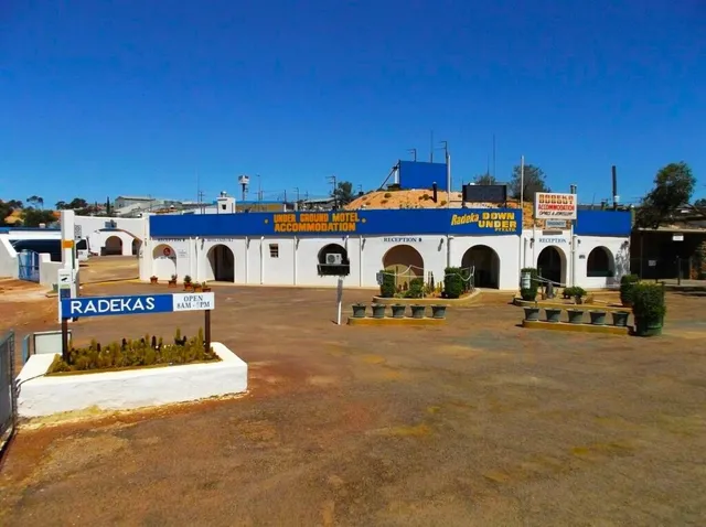 Radeka Downunder Motel