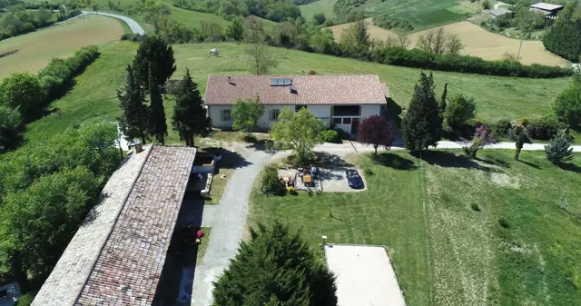 Domaine cap de coste gîte, table et chambre d'hôte