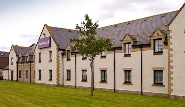 Premier Inn Dundee East hotel