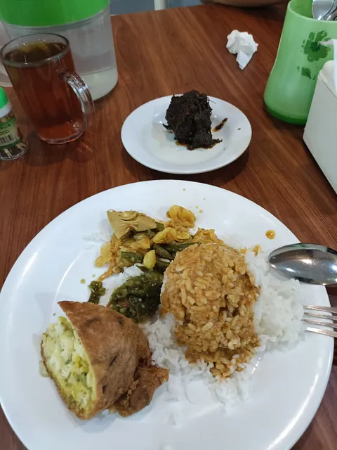 Rumah Makan Padang Irama