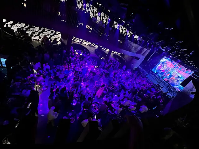 ILLUZION CLUB & KITCHEN