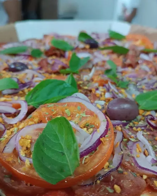 Caprese Pizzaria | Delivery | Parmegiana | Pizza | Lanche | Forneria | Mogi Mirim| forno a lenha