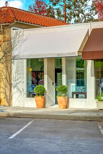 Single Stone San Marino