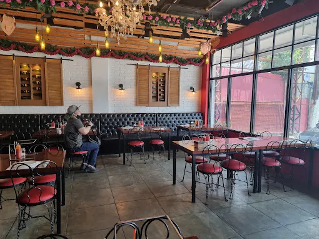 Bellissima Deli House