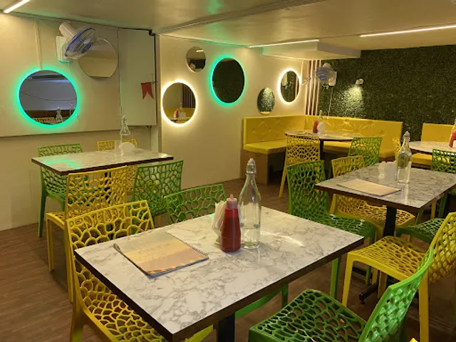 Cafe Durga Wadia College