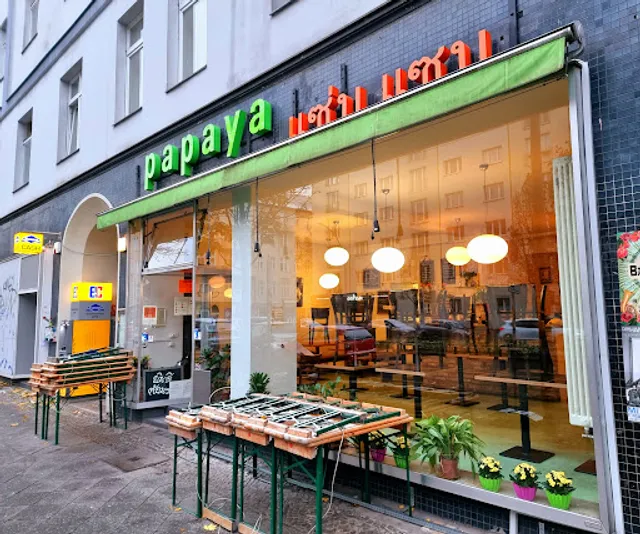 Papaya Kantstraße