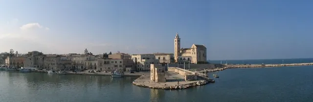 4 Rooms Trani
