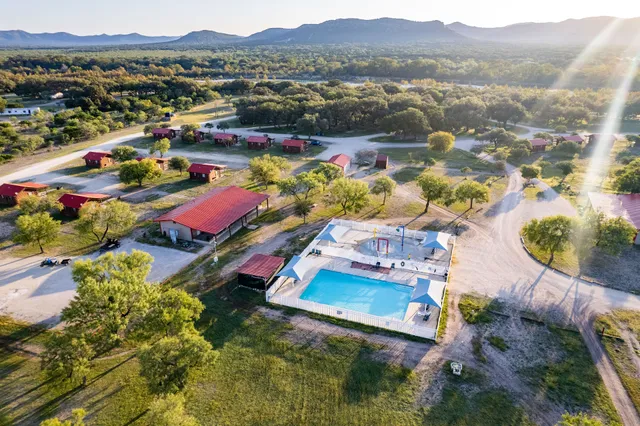 Nueces River RV and Cabin Resort