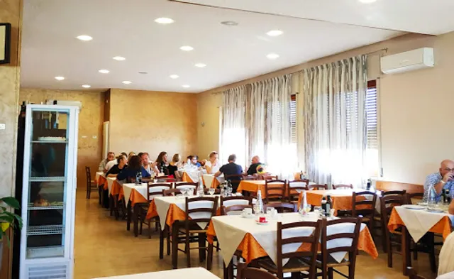 Trattoria La Paesana