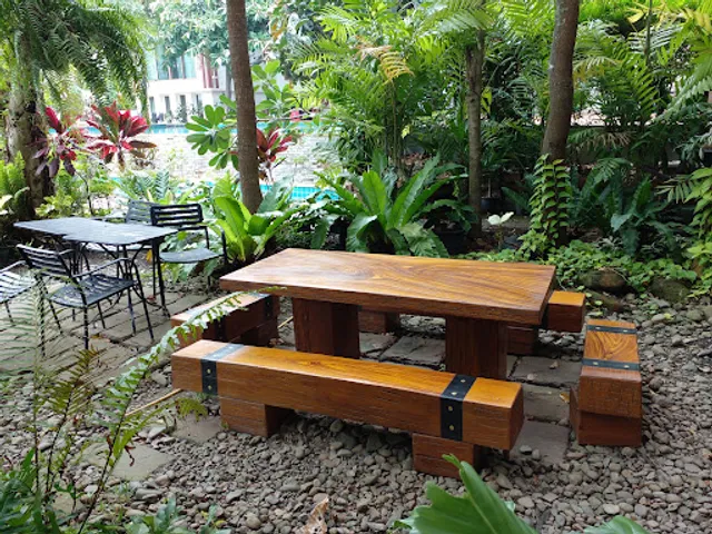 Tree House Durian Cafe’